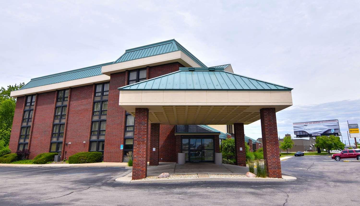 Best Western Plus Indianapolis North At Pyramids Екстериор снимка