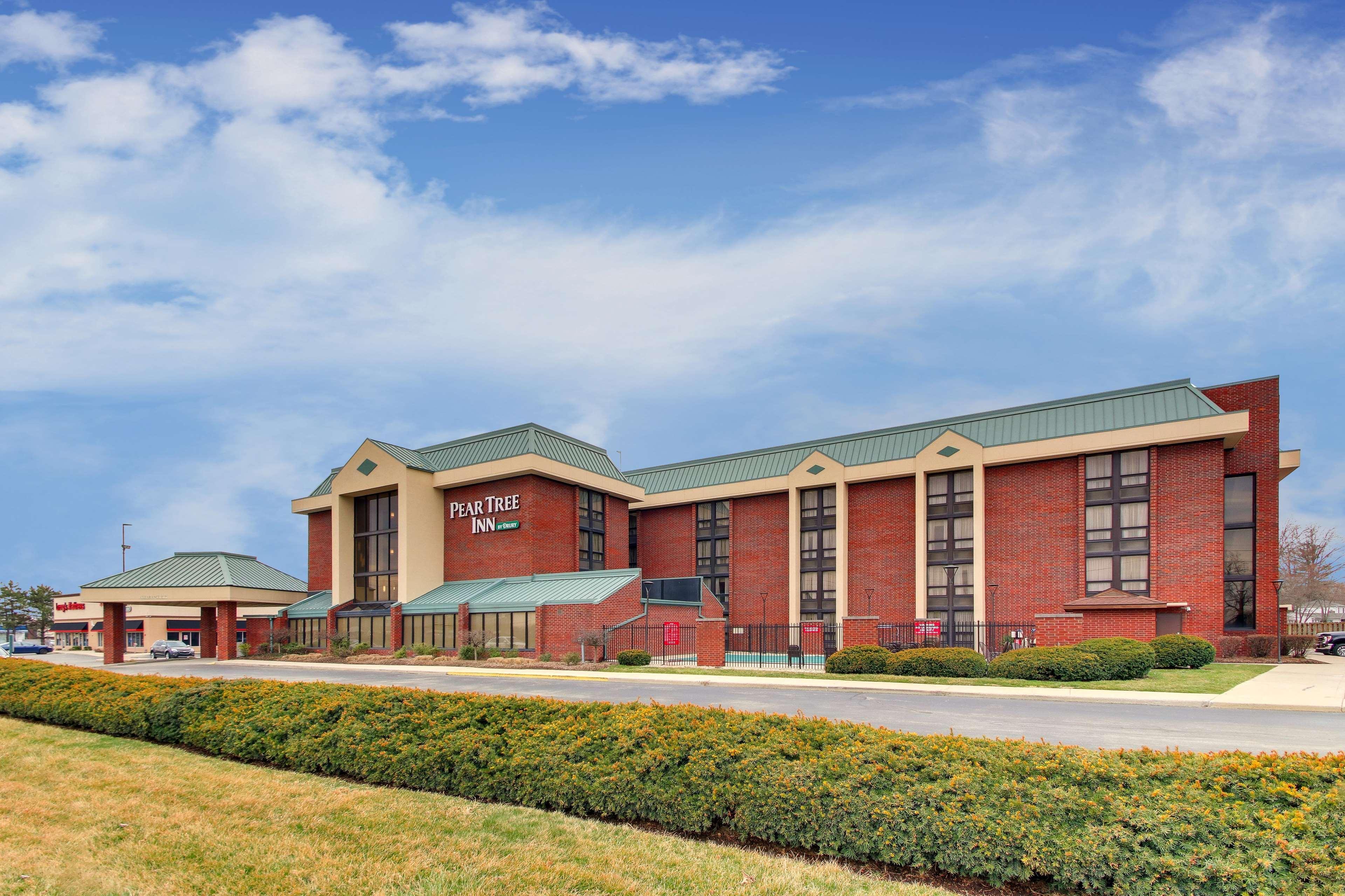 Best Western Plus Indianapolis North At Pyramids Екстериор снимка