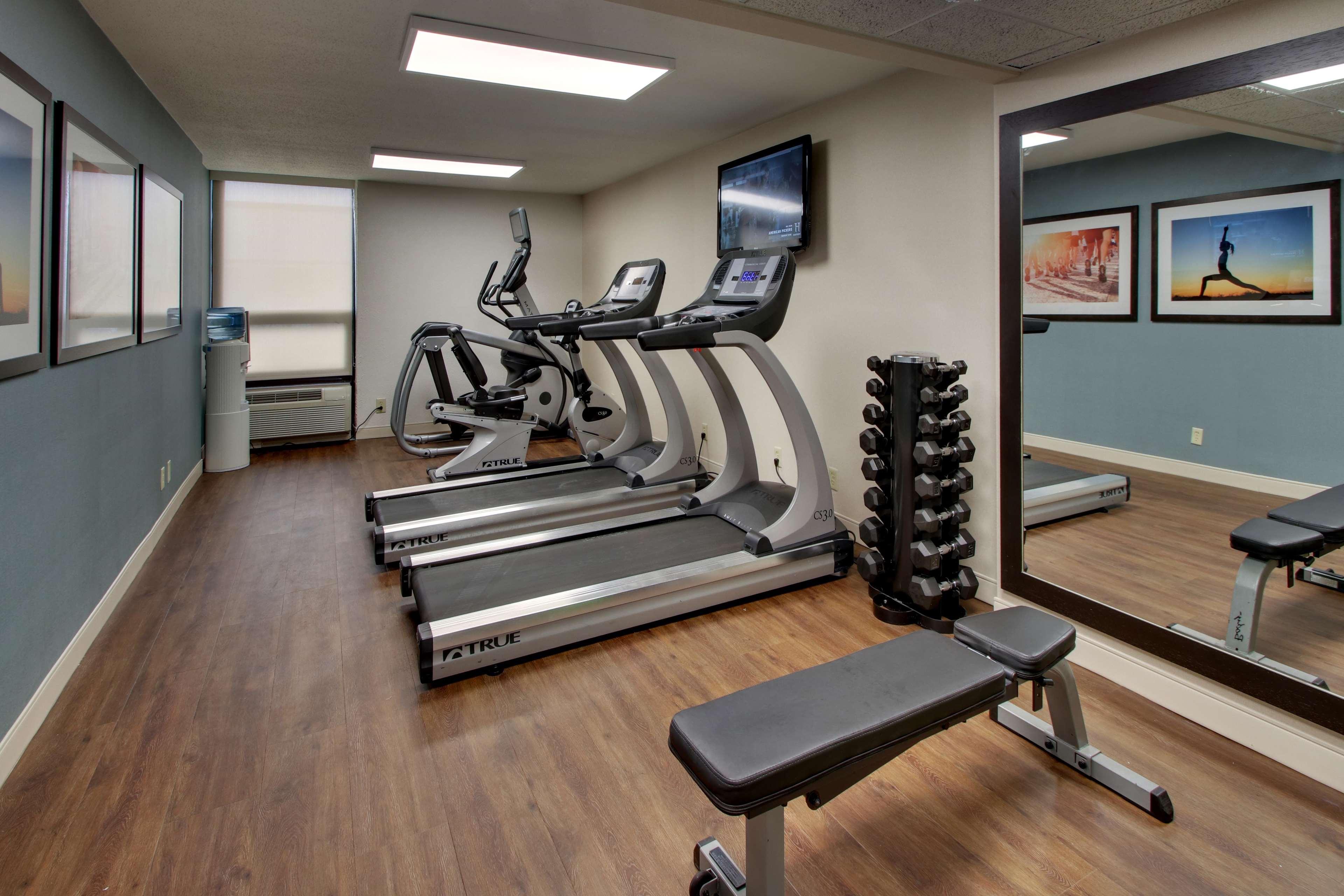 Best Western Plus Indianapolis North At Pyramids Екстериор снимка